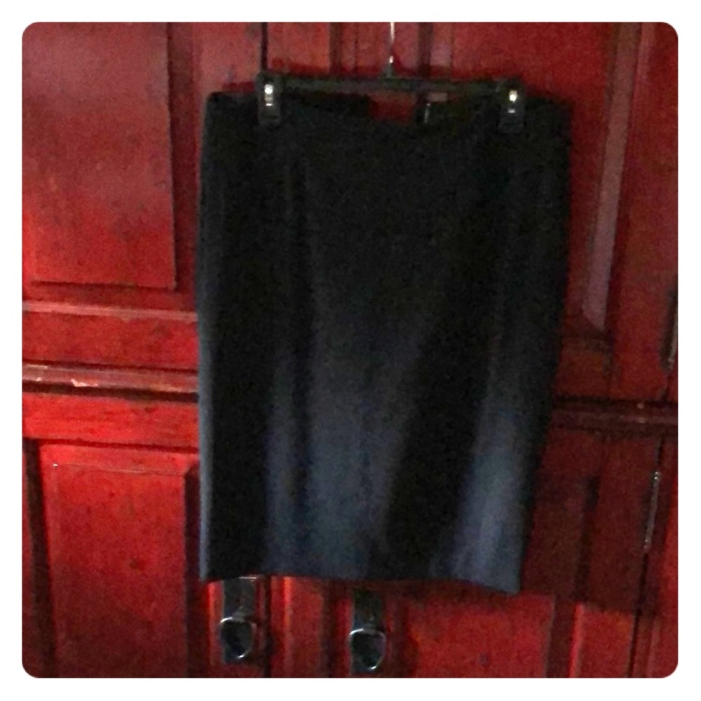 Black skirt